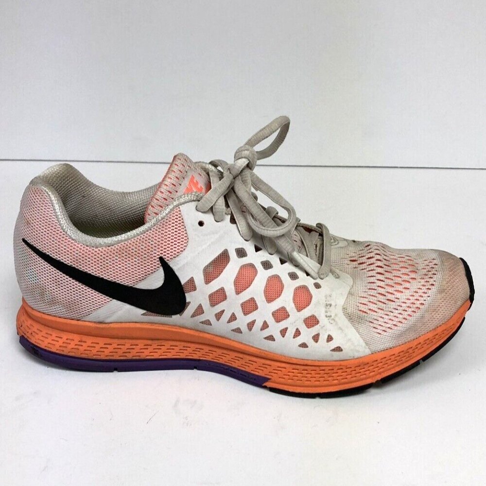 Nike Women’s Pegasus 31 White Running Shoes, Size 9 M